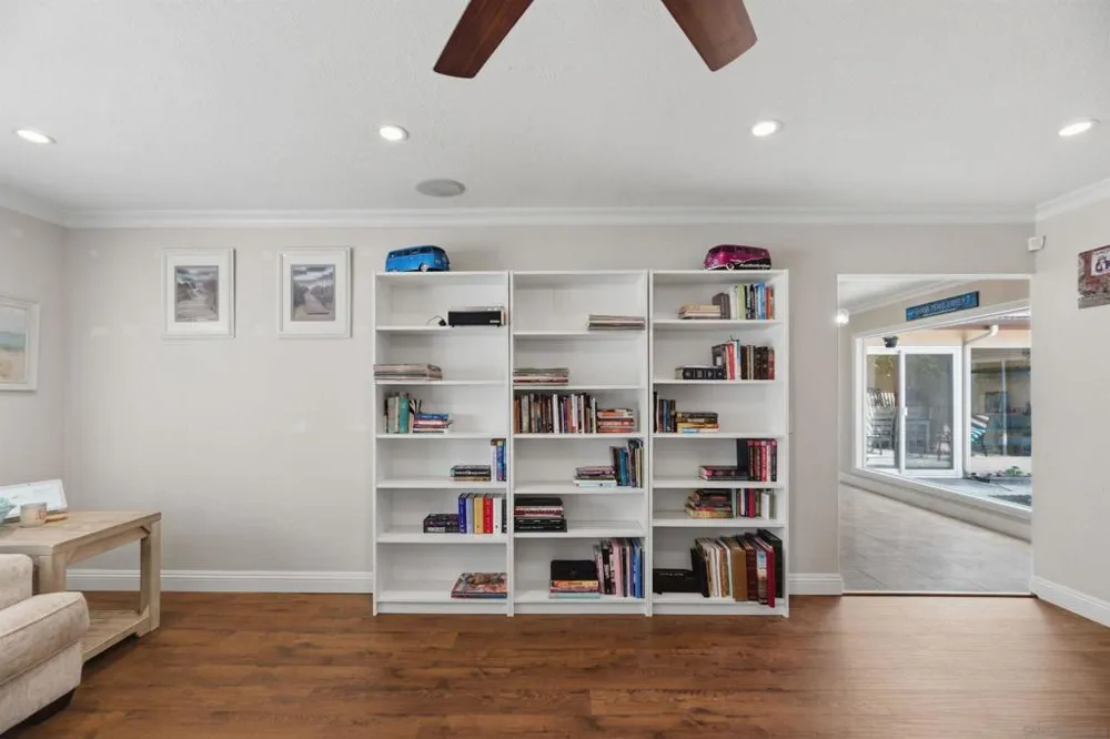 5162 Catoctin Dr San Diego, CA 92115