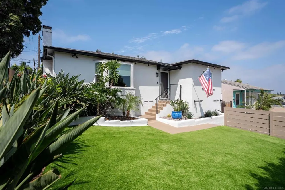 4138 Massachusetts La Mesa, CA 91941