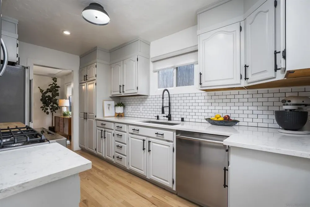 4138 Massachusetts La Mesa, CA 91941