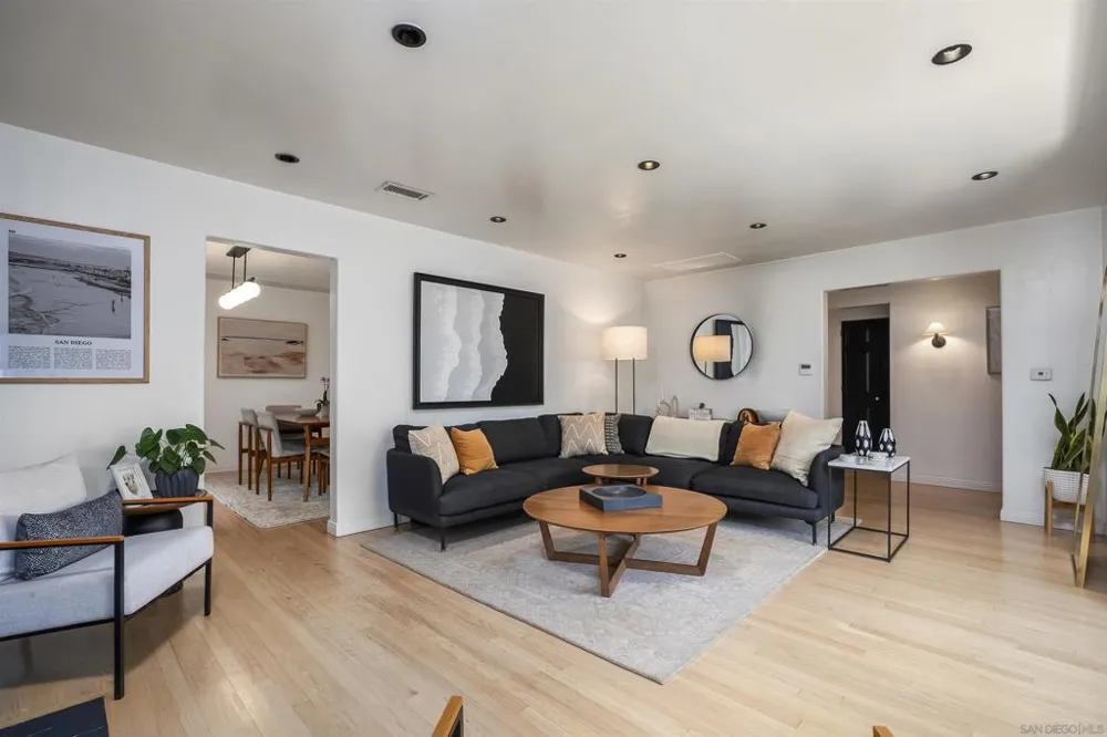 4138 Massachusetts La Mesa, CA 91941