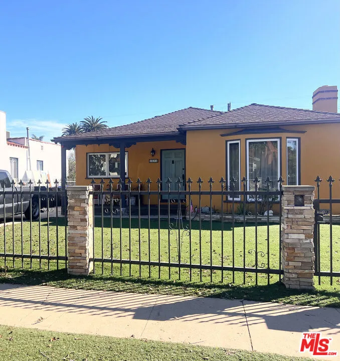 2652 S Bedford Street Los Angeles, CA 90034