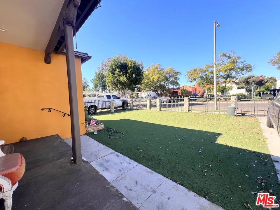 2652 S Bedford Street Los Angeles, CA 90034