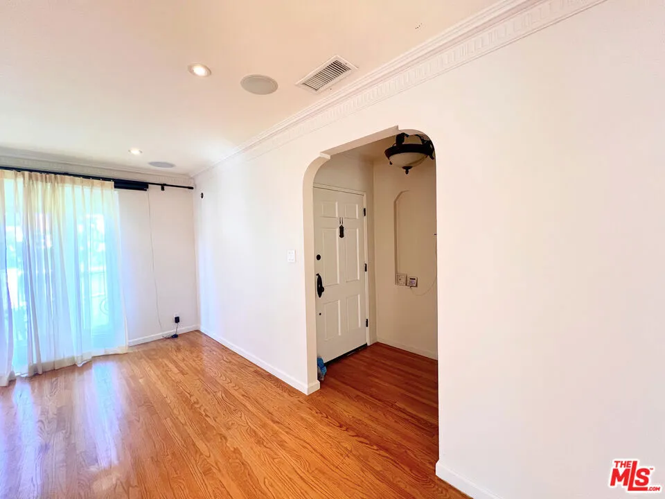 2652 S Bedford Street Los Angeles, CA 90034