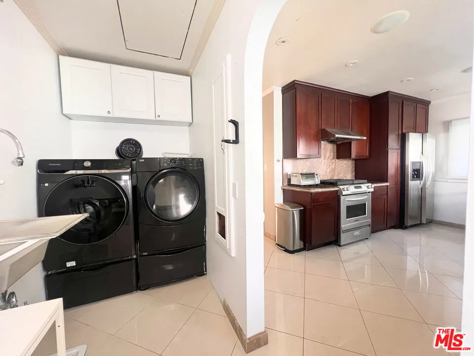 2652 S Bedford Street Los Angeles, CA 90034