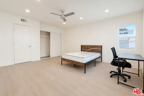 1189 W 36th Place #3