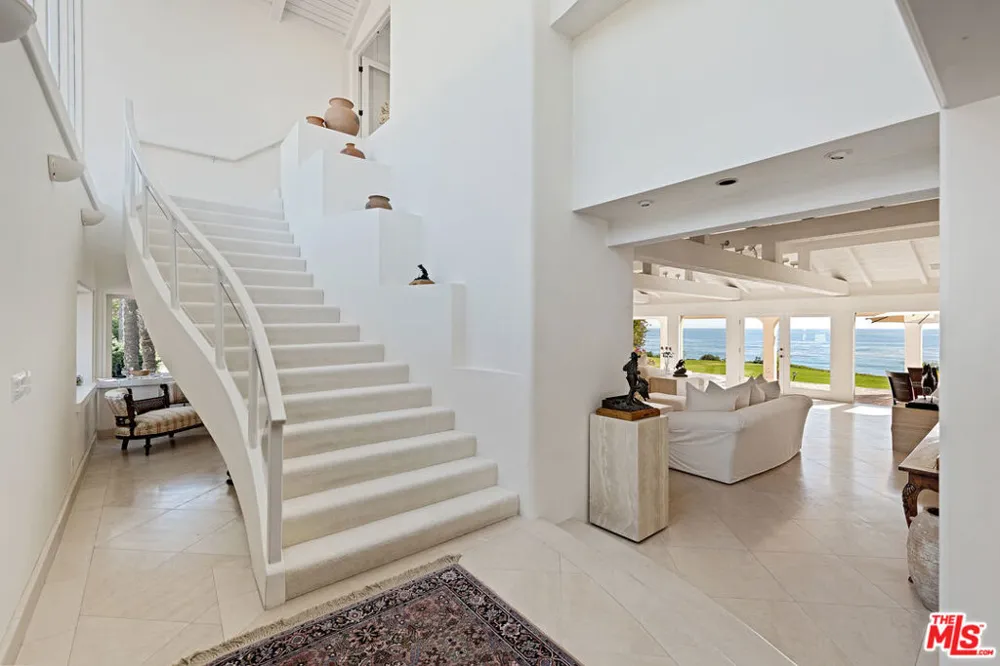 33800 Pacific Coast Highway Malibu, CA 90265