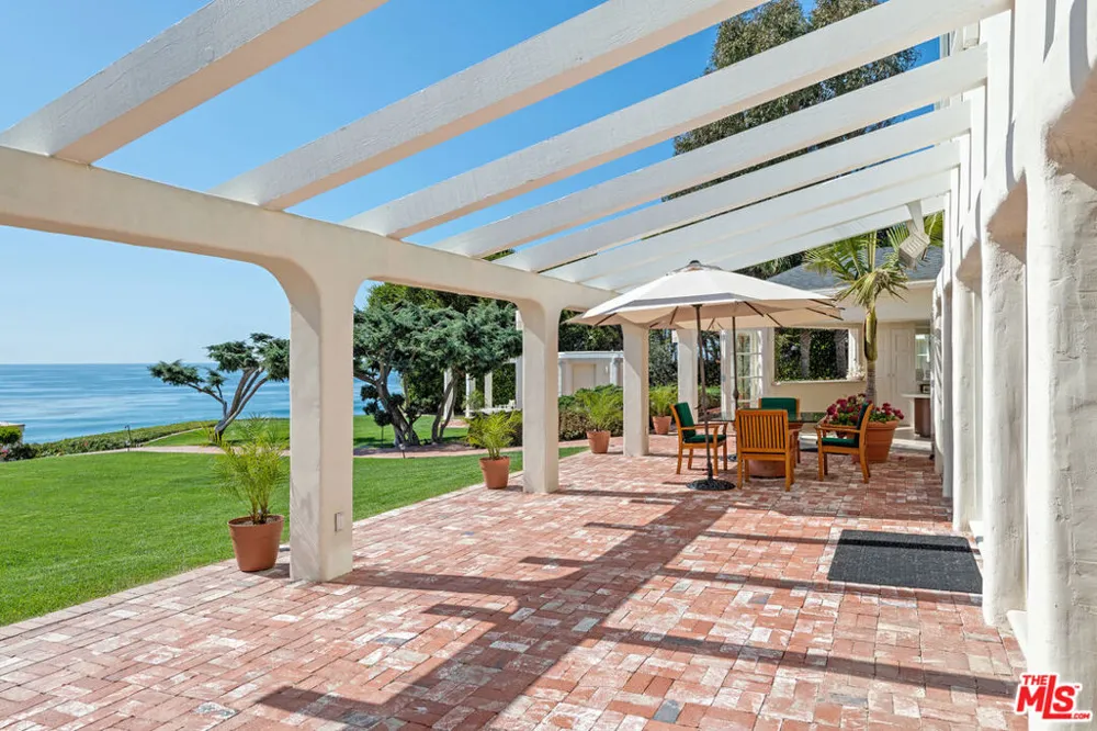 33800 Pacific Coast Highway Malibu, CA 90265