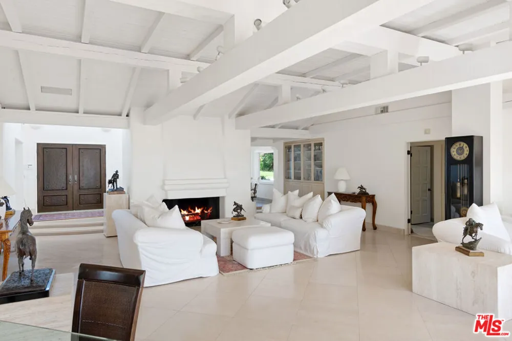 33800 Pacific Coast Highway Malibu, CA 90265