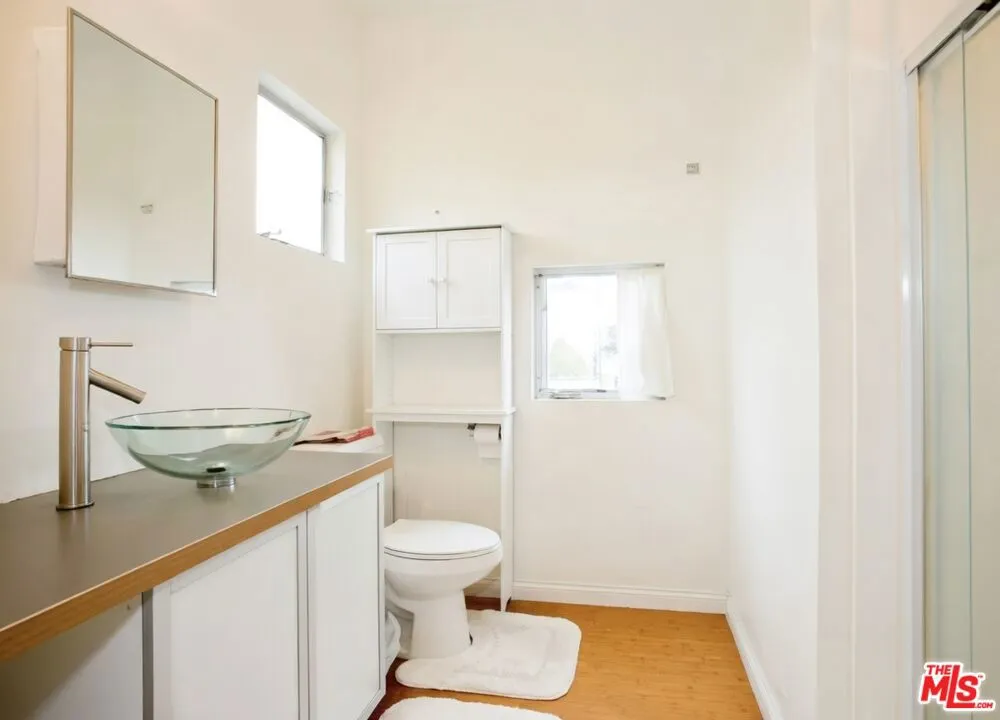 1188 W 36th Place #5 Los Angeles, CA 90007