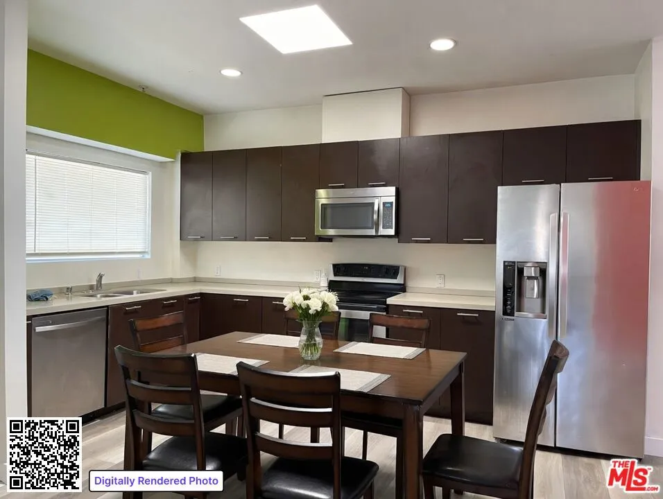 1188 W 36th Place #5 Los Angeles, CA 90007