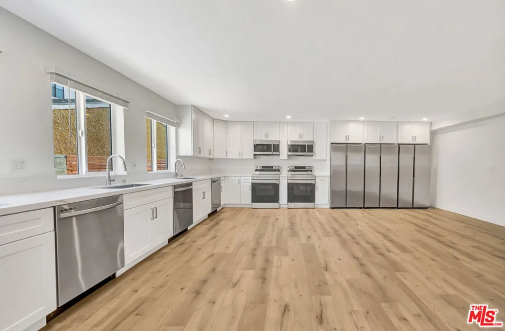 1584 W 37th Street #Room 3 Los Angeles, CA 90018
