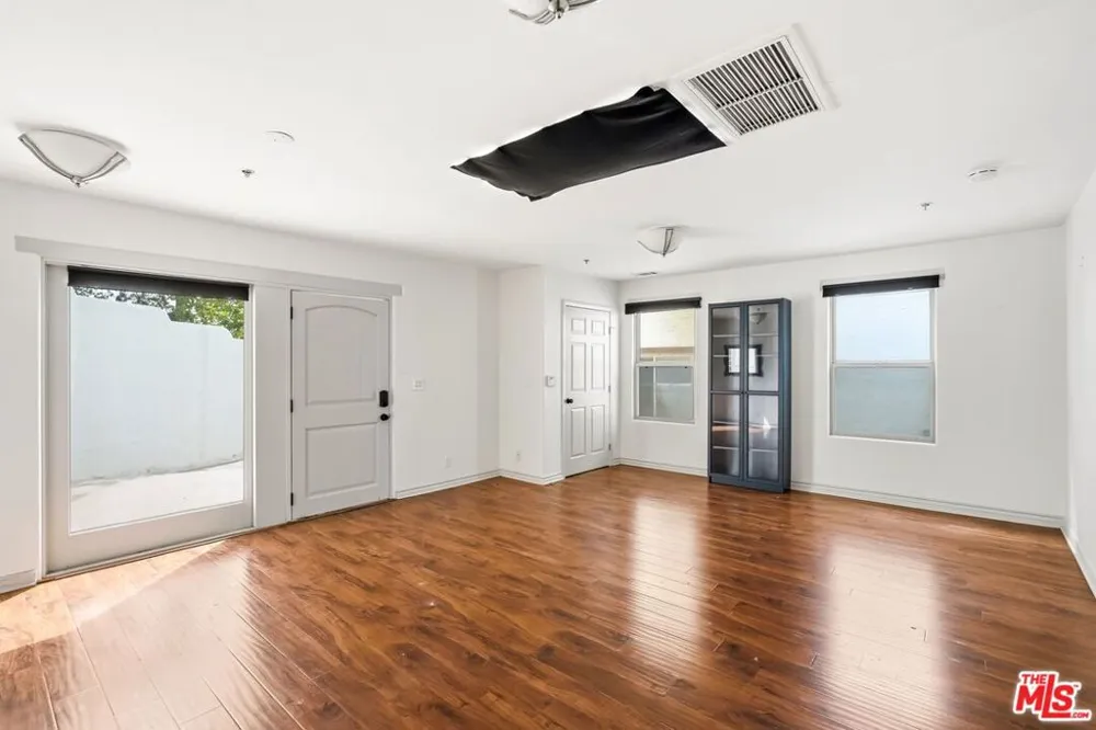 20851 Cheney Drive Topanga, CA 90290