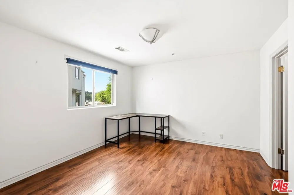 20851 Cheney Drive Topanga, CA 90290