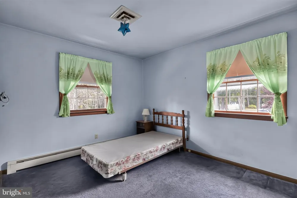 1782 SEQUOIA DRIVE Vineland, NJ 08361