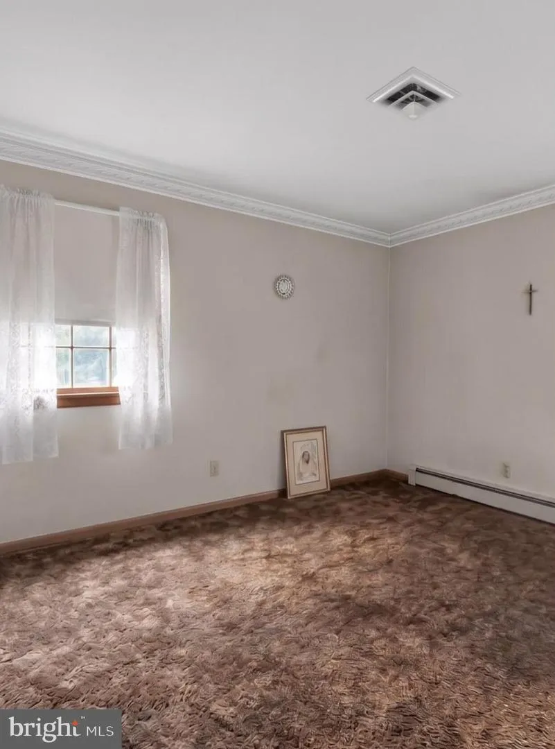 1782 SEQUOIA DRIVE Vineland, NJ 08361