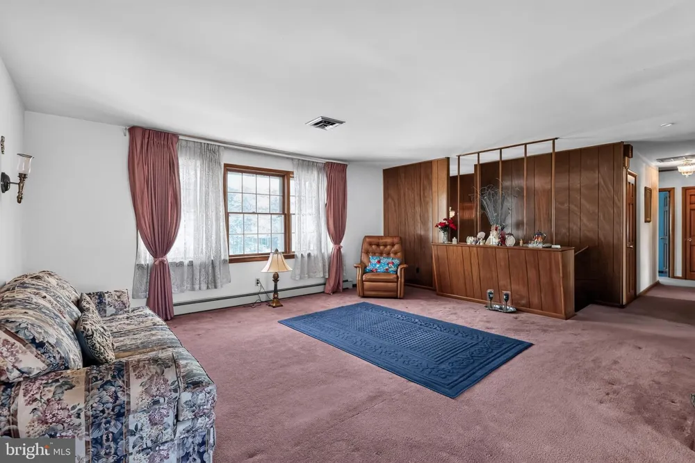1782 SEQUOIA DRIVE Vineland, NJ 08361