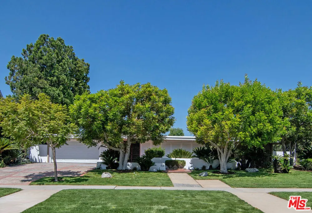 115 S June Street Los Angeles, CA 90004