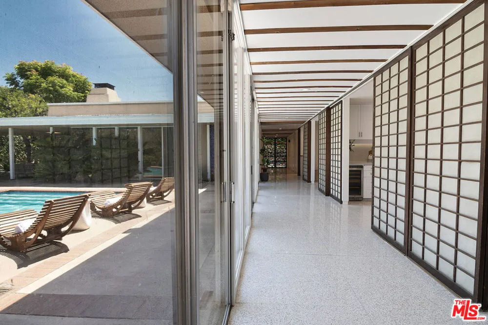 115 S June Street Los Angeles, CA 90004