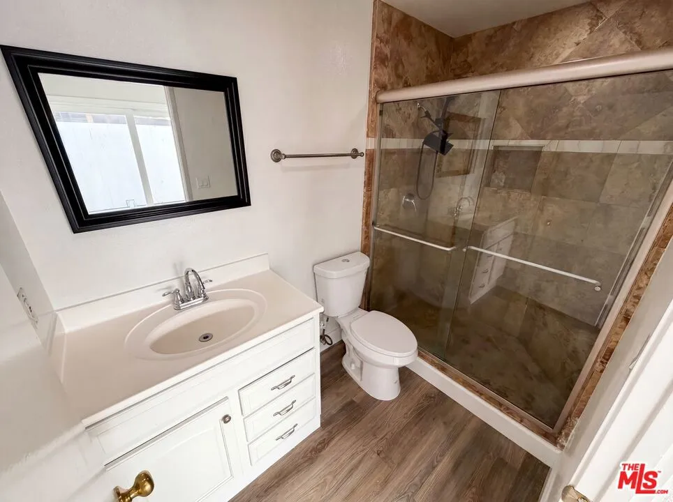 23732 San Dona Laguna Hills, CA 92653
