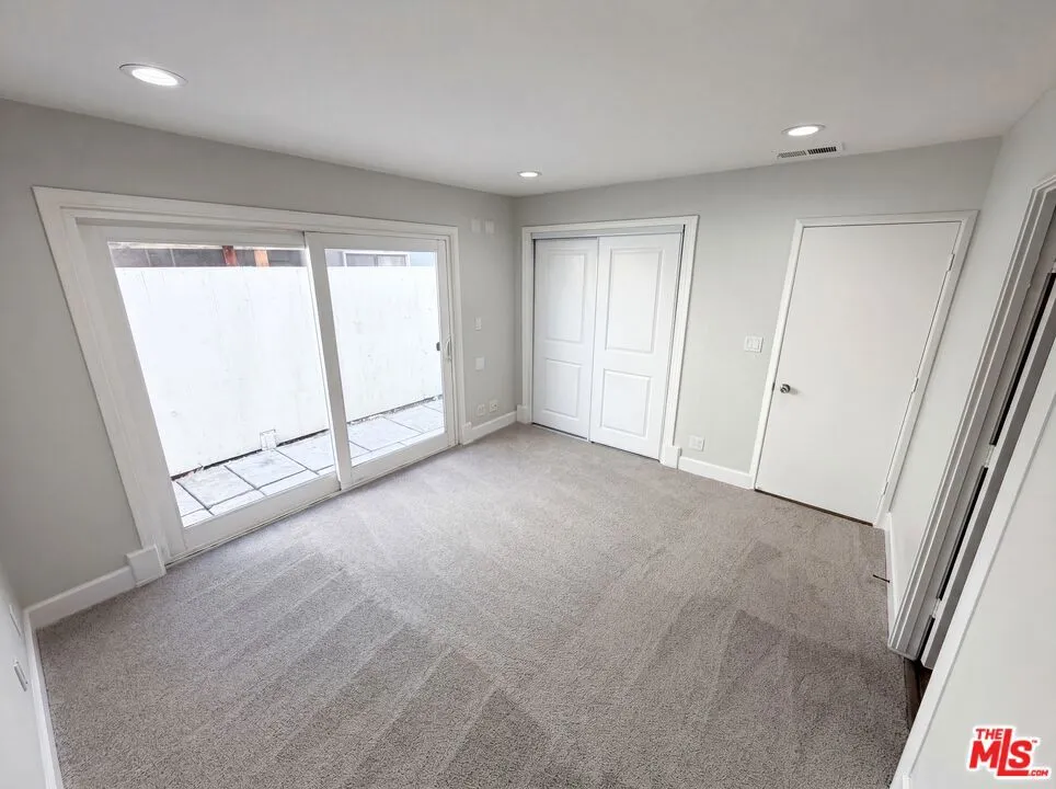 23732 San Dona Laguna Hills, CA 92653