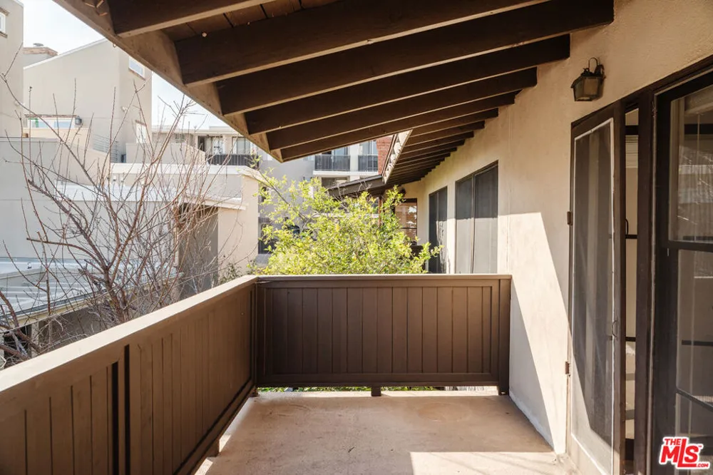 1147 Horn Avenue #5 West Hollywood, CA 90069