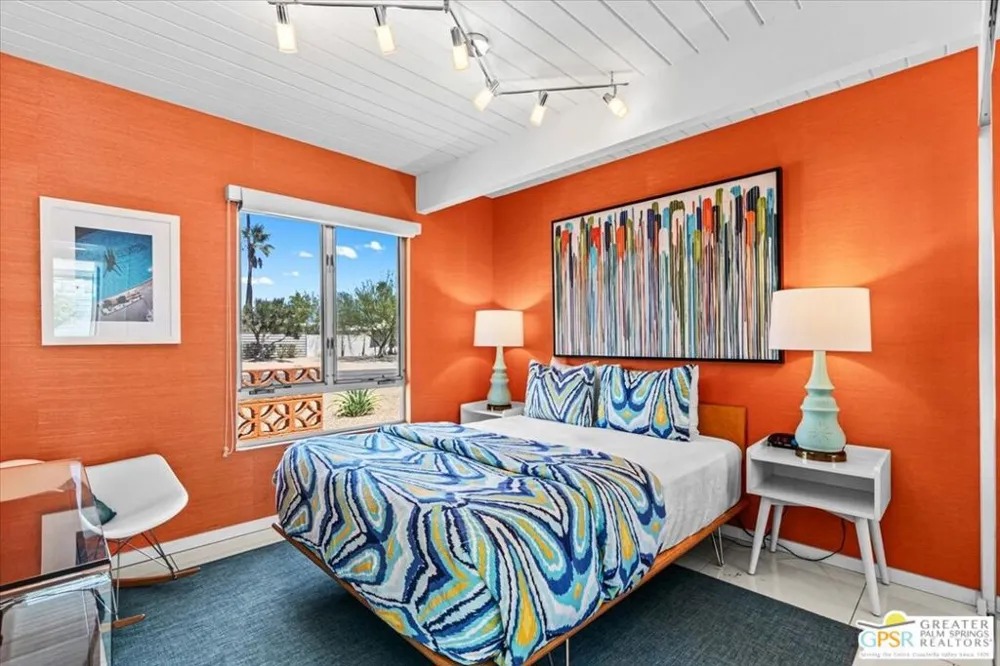 2889 Davis Way Palm Springs, CA 92262
