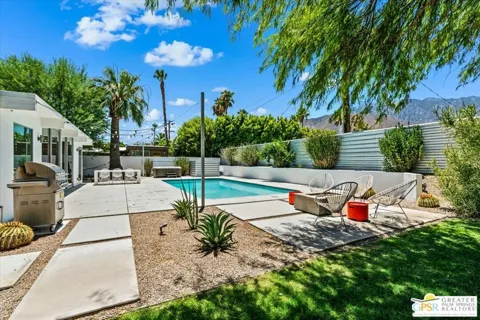 2889 Davis Way