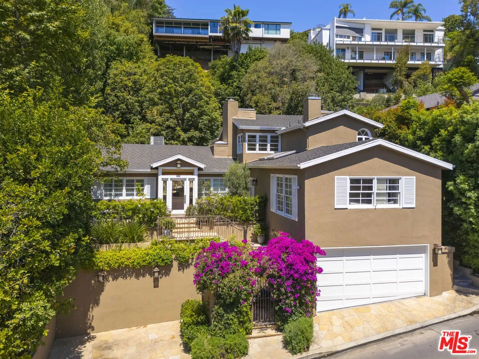 1519 Schuyler Road Los Angeles, CA 90210
