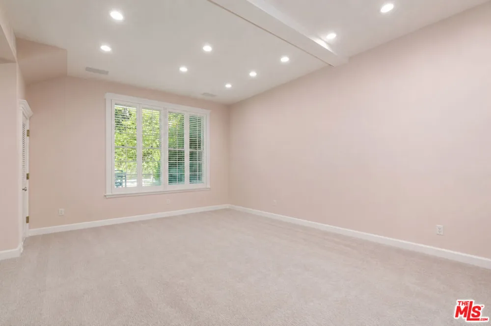 1519 Schuyler Road Los Angeles, CA 90210