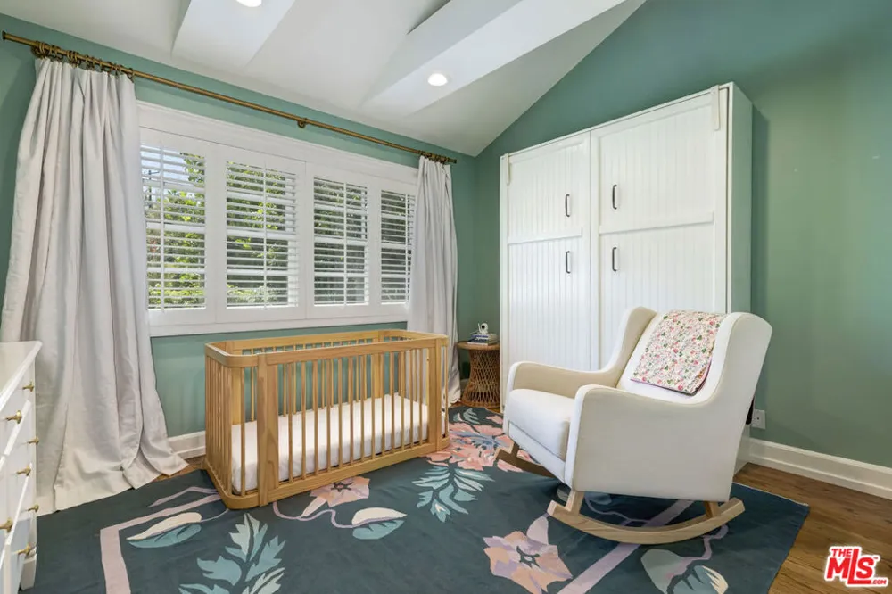 1519 Schuyler Road Los Angeles, CA 90210