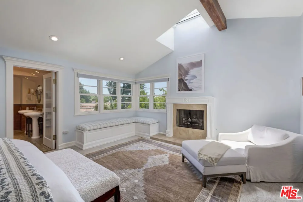 1519 Schuyler Road Los Angeles, CA 90210