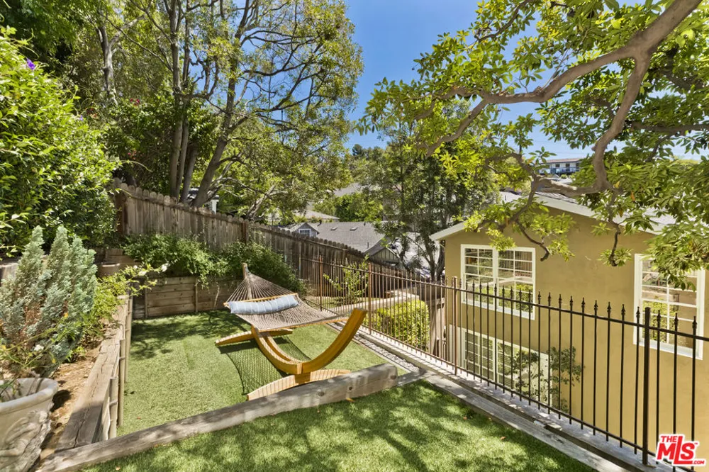 1519 Schuyler Road Los Angeles, CA 90210