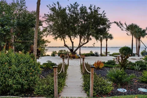 11440 Longwater Chase Court