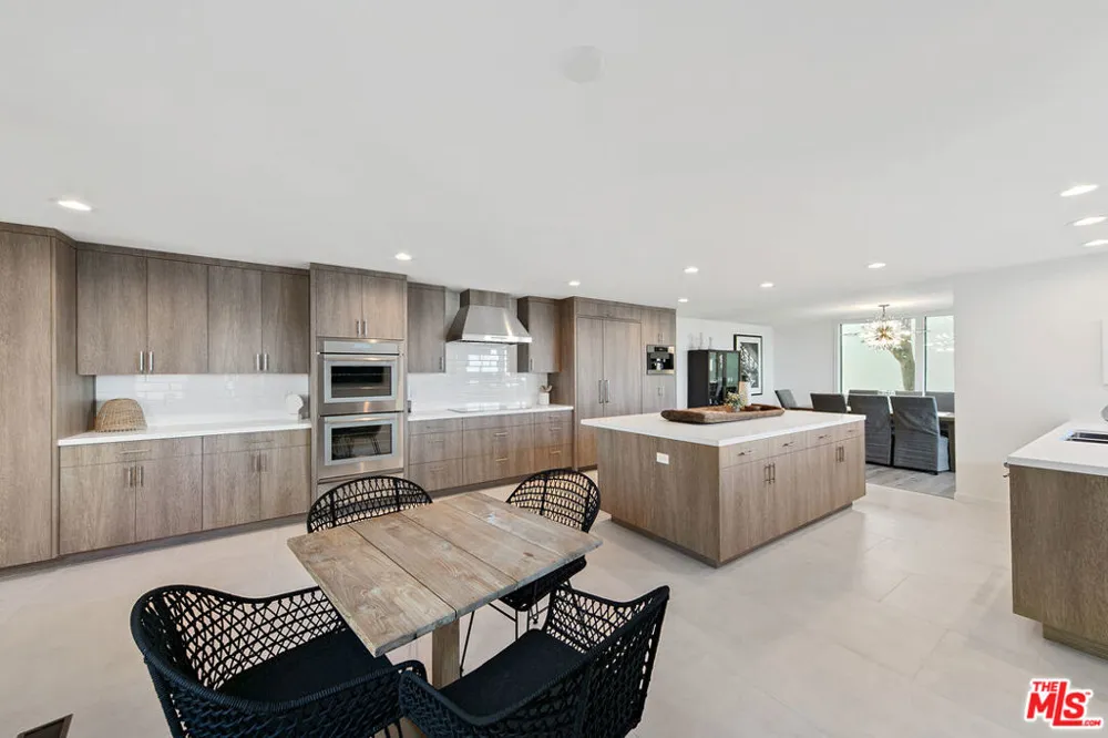 2688 Rambla Pacifico Street Malibu, CA 90265
