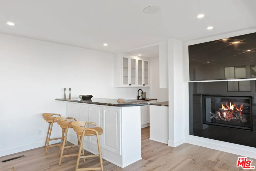 2688 Rambla Pacifico Street Malibu, CA 90265