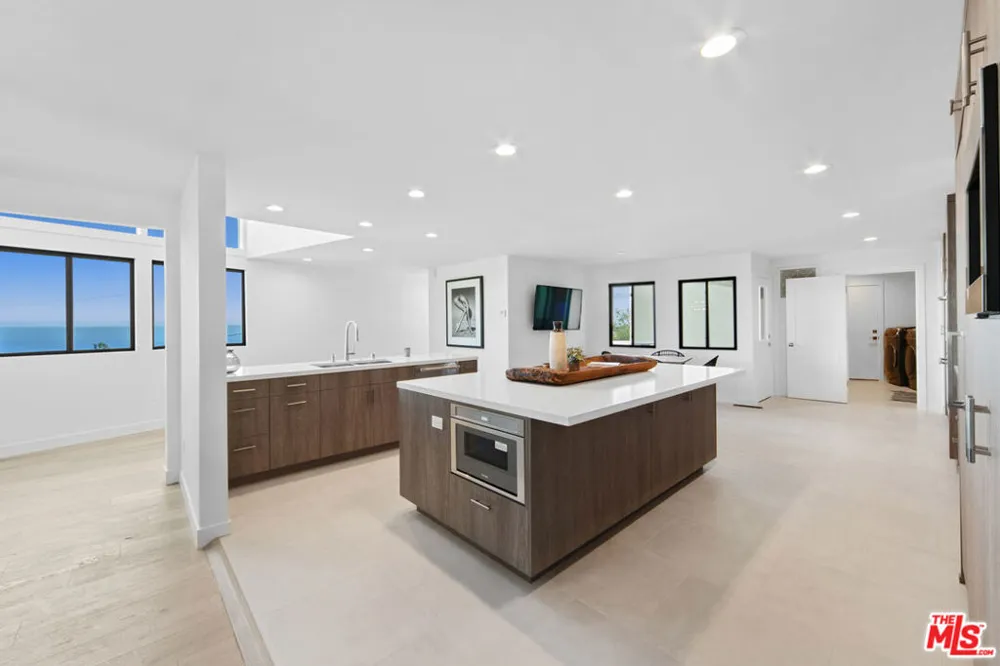 2688 Rambla Pacifico Street Malibu, CA 90265