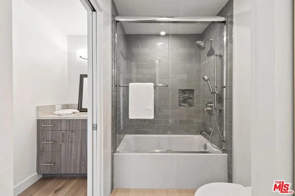 2688 Rambla Pacifico Street Malibu, CA 90265