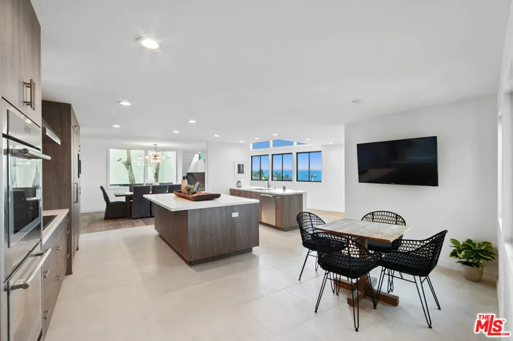 2688 Rambla Pacifico Street Malibu, CA 90265