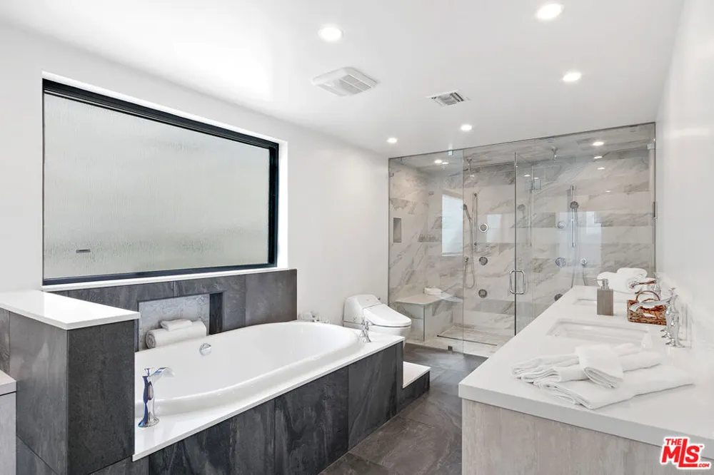 2688 Rambla Pacifico Street Malibu, CA 90265