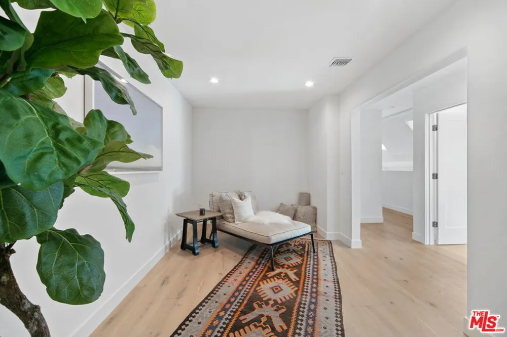 2688 Rambla Pacifico Street Malibu, CA 90265