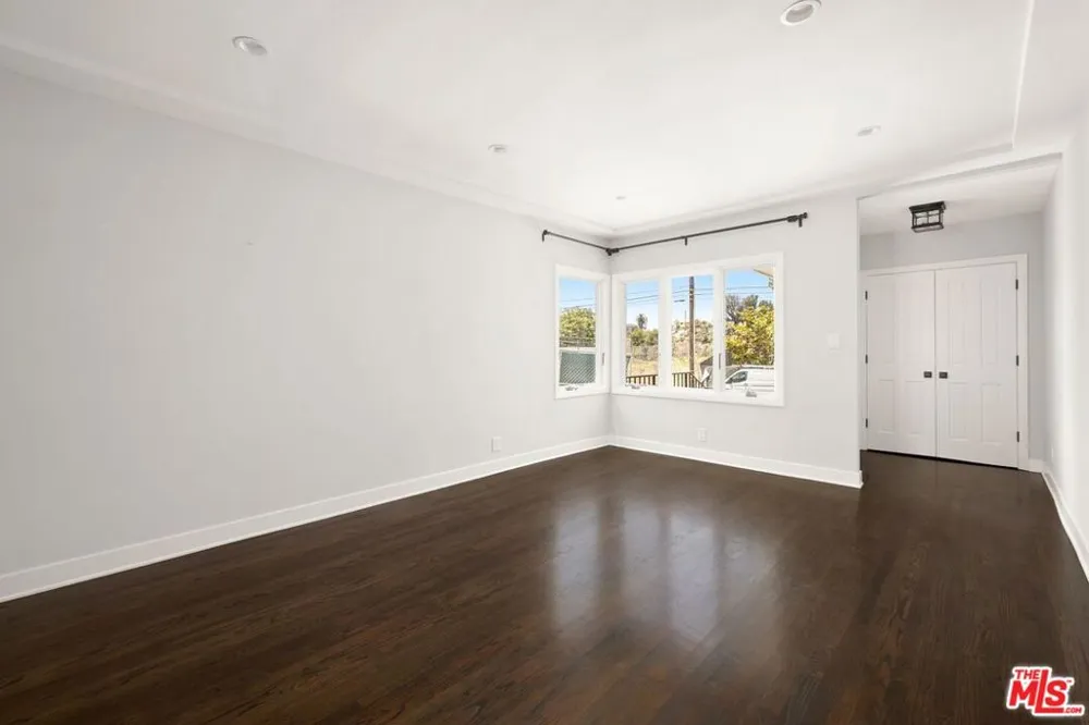 664 Radcliffe Avenue Los Angeles, CA 90272