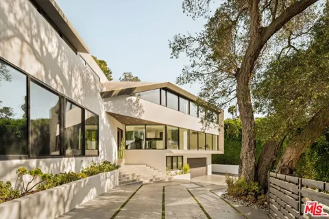2210 Bowmont Drive