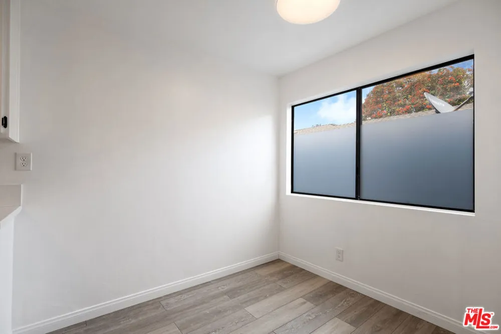 2337 Oak Street #2 Santa Monica, CA 90405