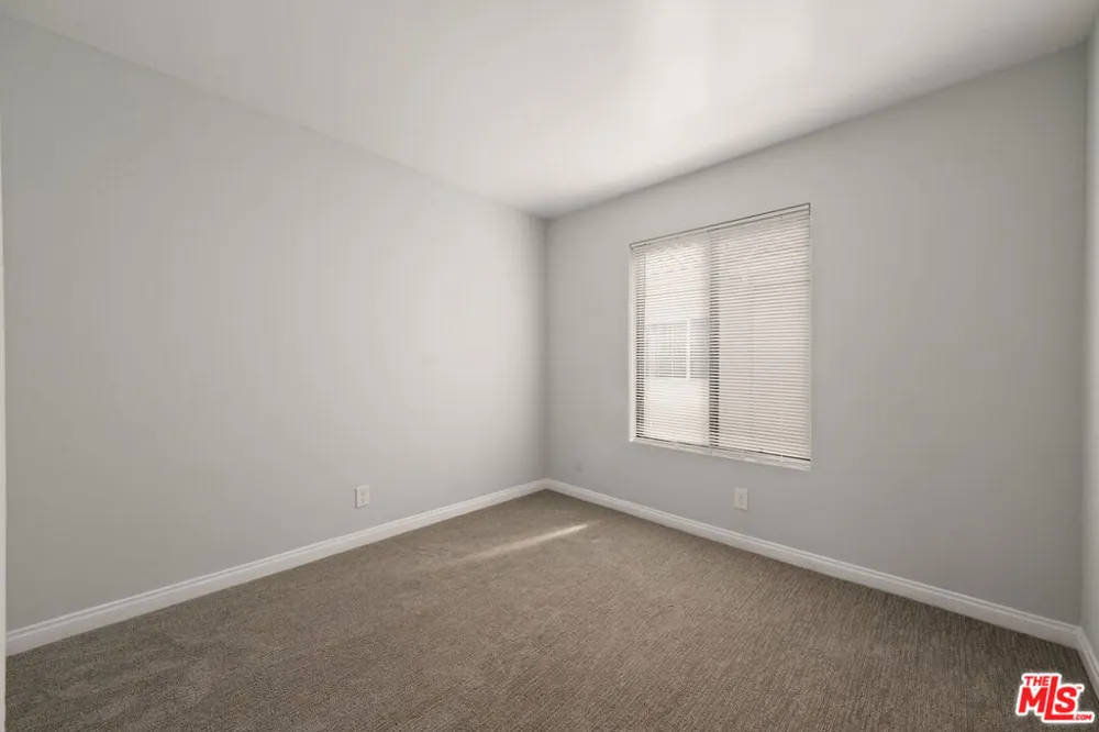 2337 Oak Street #2 Santa Monica, CA 90405
