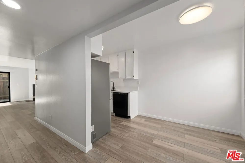 2337 Oak Street #2 Santa Monica, CA 90405