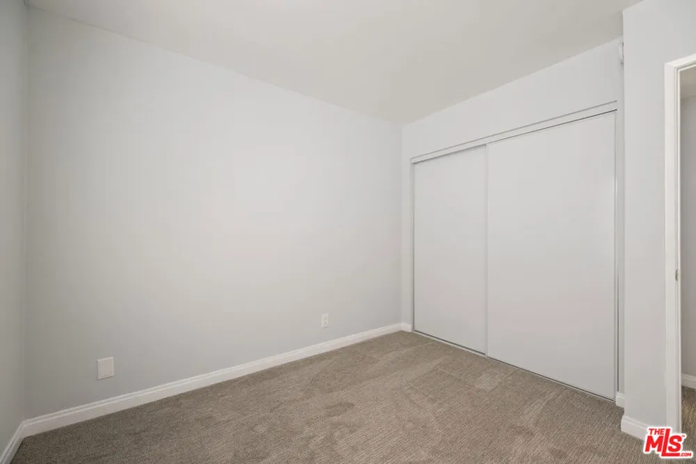 2337 Oak Street #2 Santa Monica, CA 90405