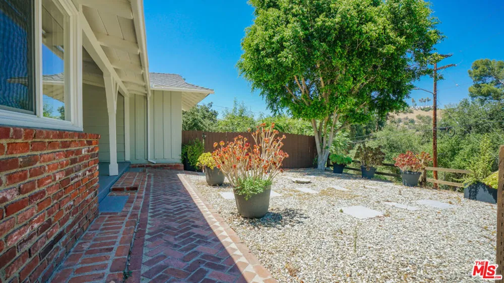 9790 Shadow Island Drive Shadow Hills, CA 91040