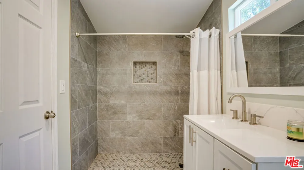 9790 Shadow Island Drive Shadow Hills, CA 91040