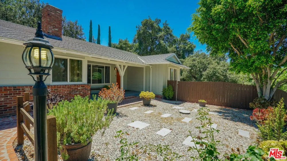 9790 Shadow Island Drive Shadow Hills, CA 91040