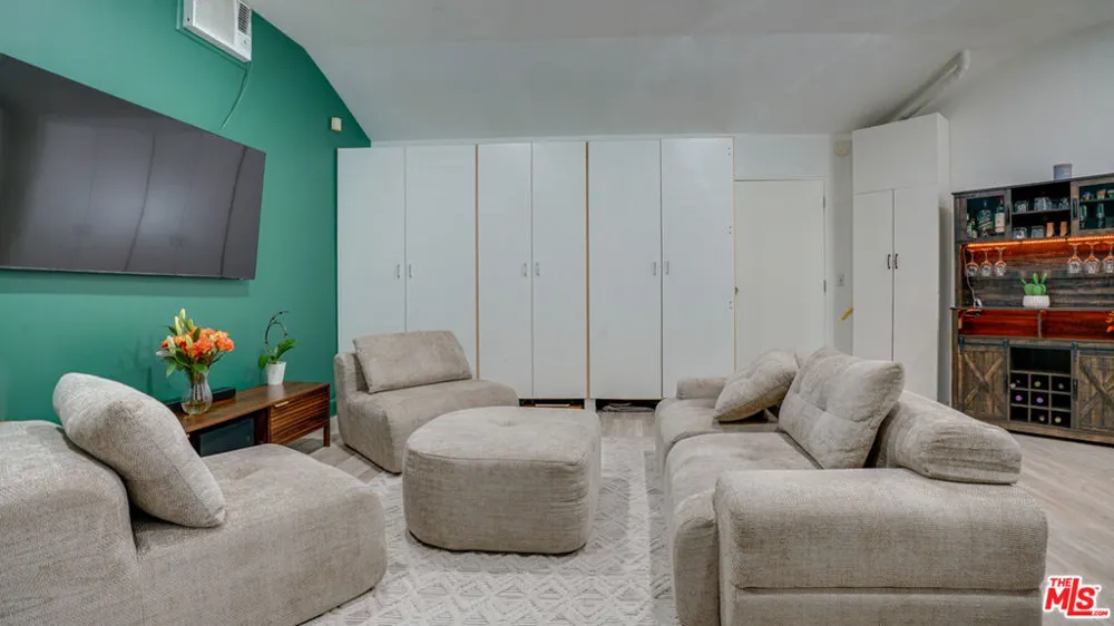 9790 Shadow Island Drive Shadow Hills, CA 91040
